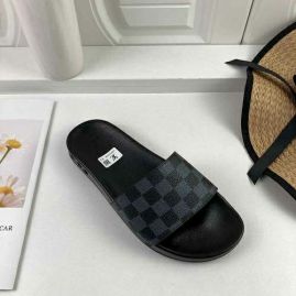 Picture of LV Slippers _SKU587984183832010